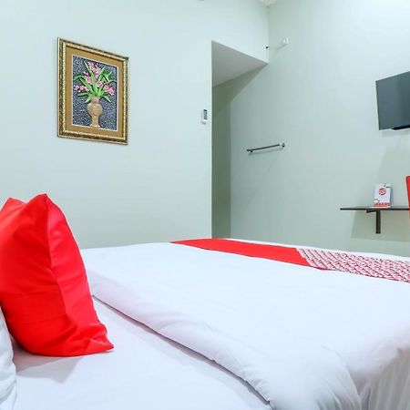 Oyo 1670 Likko Inn Denpasar Extérieur photo